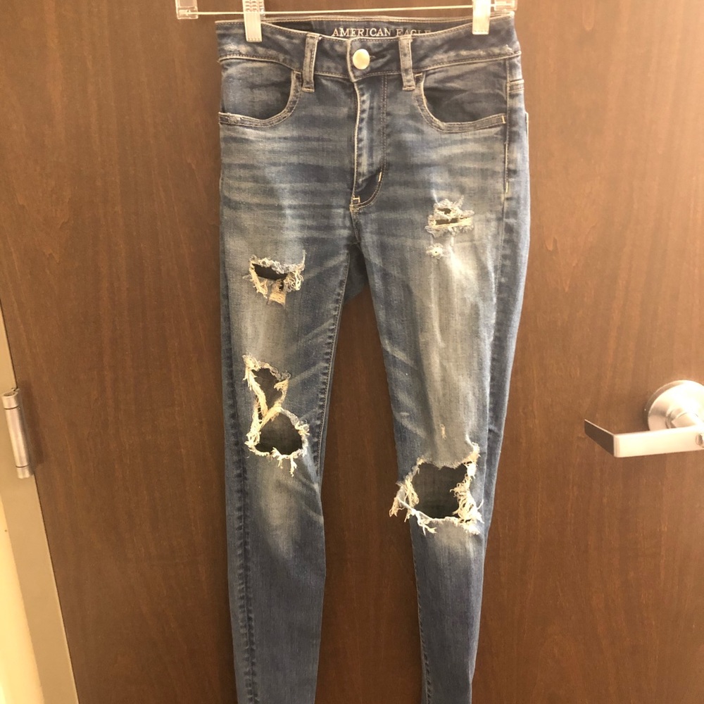 American Eagle distressed jeans